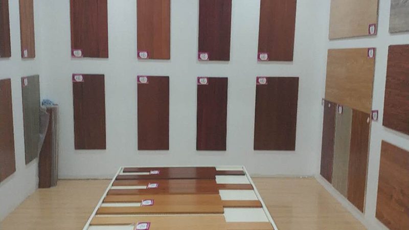 烤漆门门套安装用发泡胶还是泡沫胶